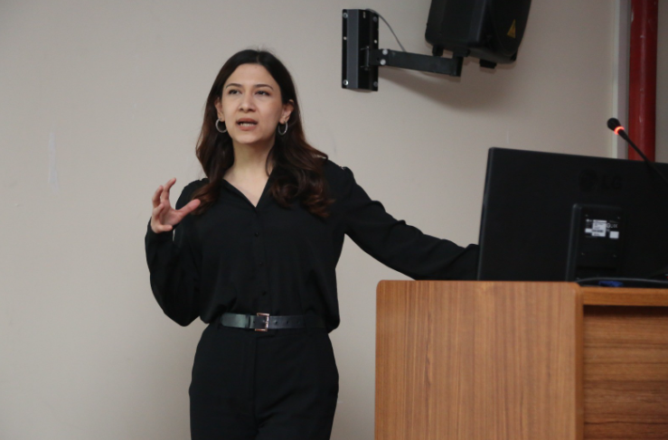 Fakültemizde İş Yaşıma Geçiş Becerileri Konferansı Düzenlendi 