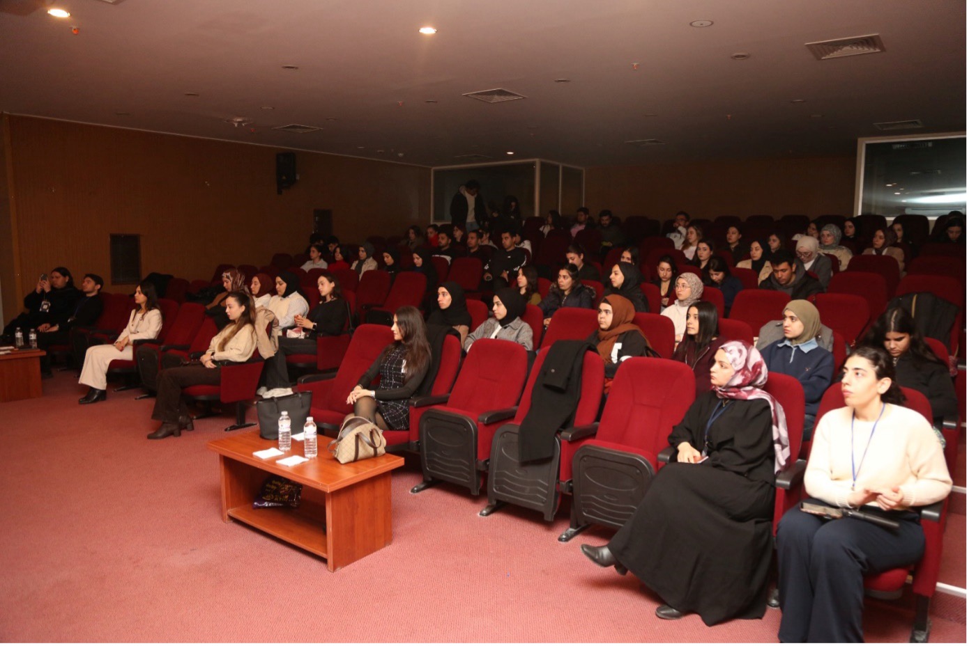 Ulusal Kanser Haftası Nedeniyle LÖSEV Tarafından Fakültemizde Belgesel Gösterimi Yapıldı