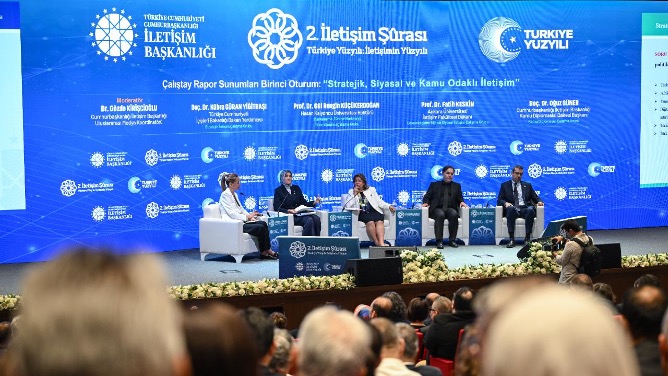  Fakültemiz İkinci İletişim Şurası'nda