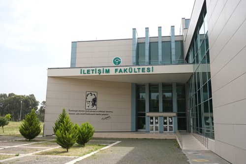 İletişim Fakültesi